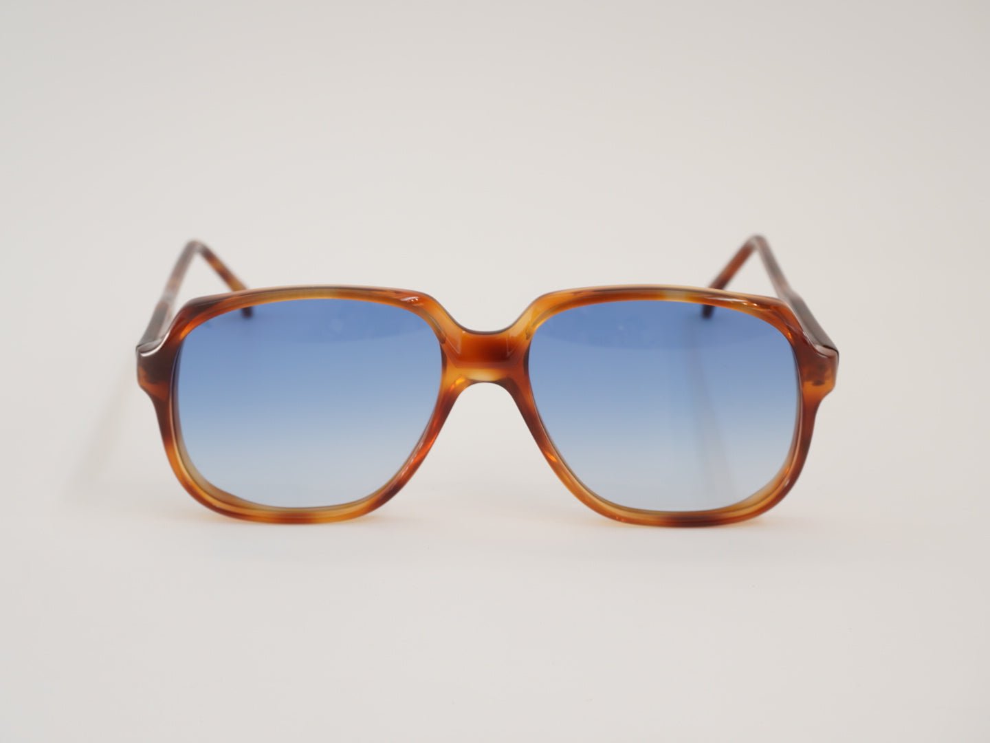 Dolomit 3703 | 1980s | Neu verglast - House Of Shades